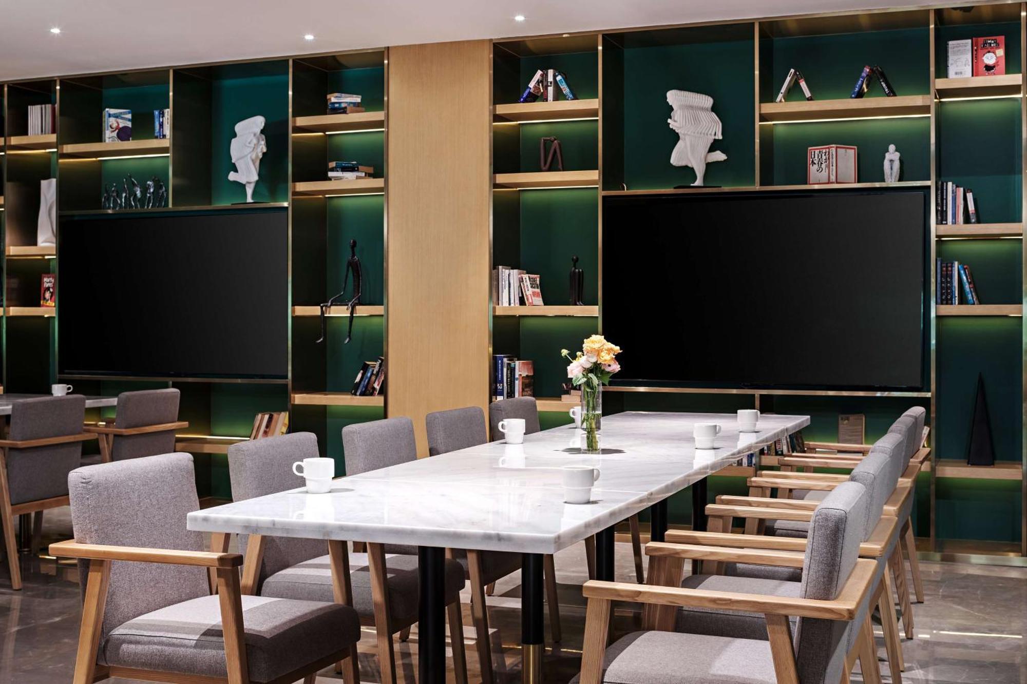 Hilton Garden Inn Chengdu Kuanzhai Alley 외부 사진